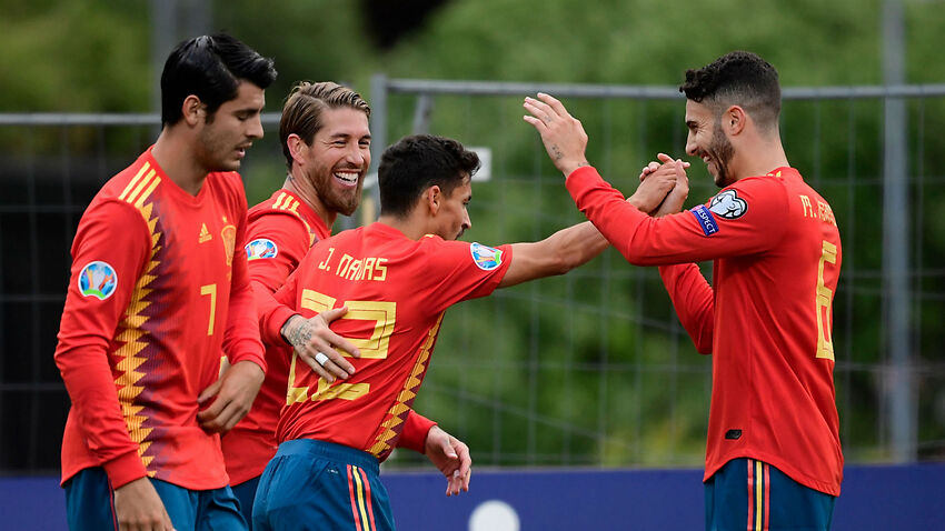 Ramos continues goalscoring run as Spain smash Faroe Islands