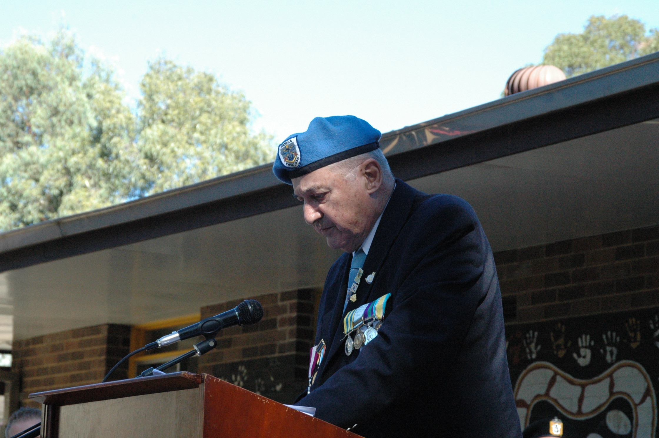 Chairman Emeritus of the Korean War Veterans Association of New South Wales Mick Kohlhoff delivers a speech 