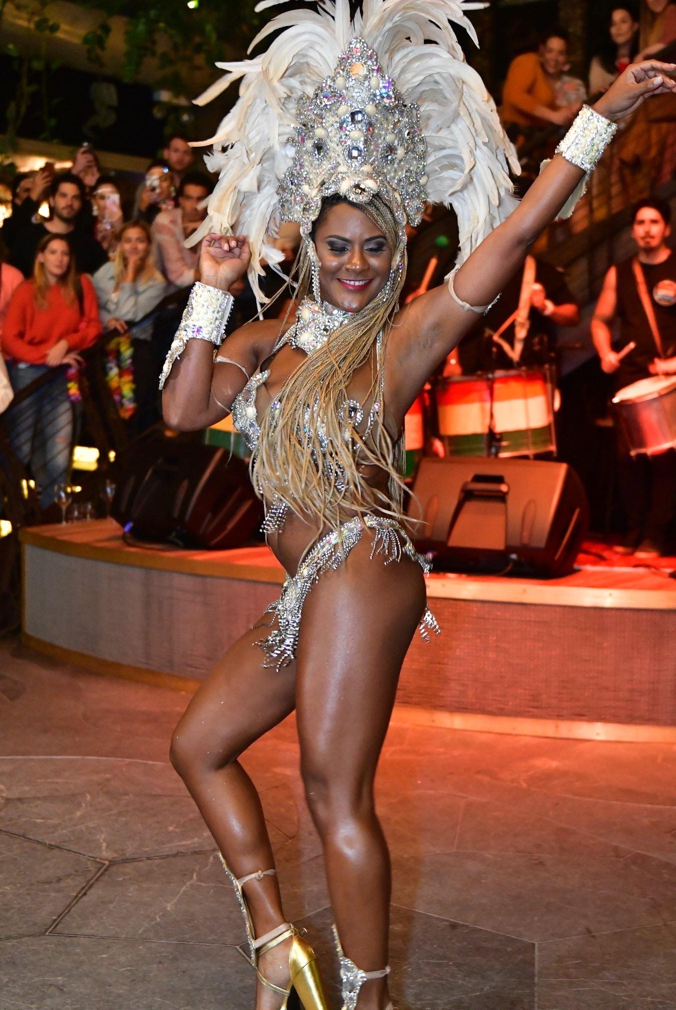 Brazil Carnival Queen Porn - SBS Language | Australia's 'Samba Queen' to make her debut in Rio de  Janeiro's 2020 Carnaval
