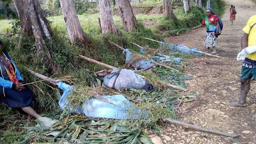 Image for read more article 'Pregnant women and children among more than a dozen slaughtered in PNG massacre'