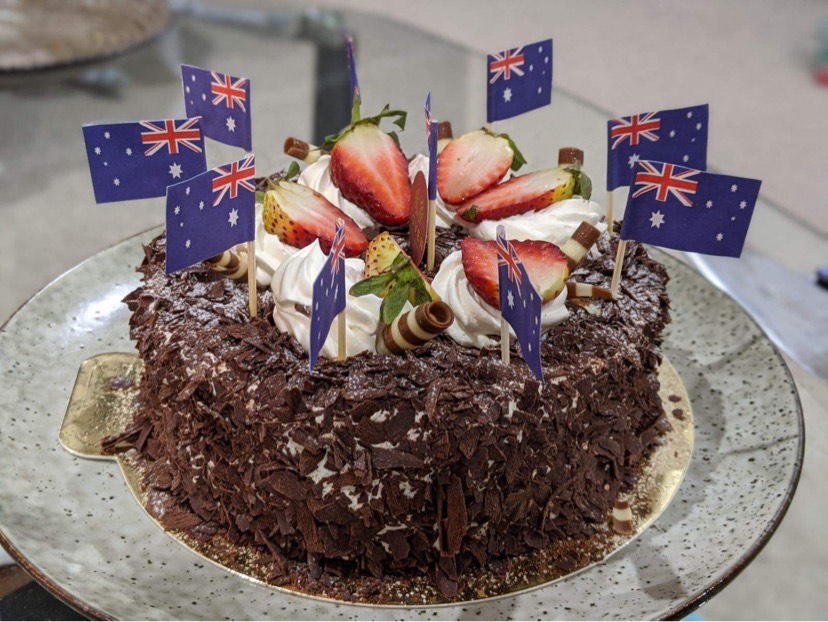 كعكة احتفل بها المزارعون بجنسيتهم الأسترالية. 