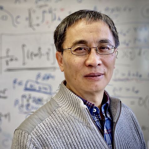 新英格兰大学华人数学教授杜一宏（Yihong Du）