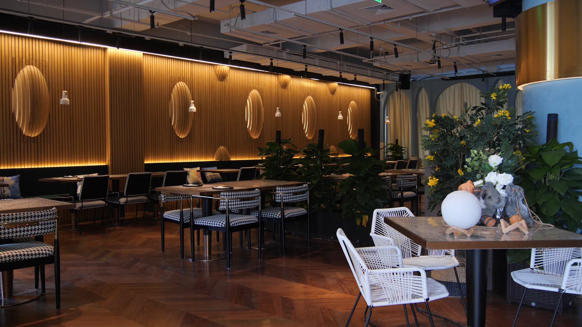 Hurricane Grill Beijing is based on the Bondi-born restaurant concept. 