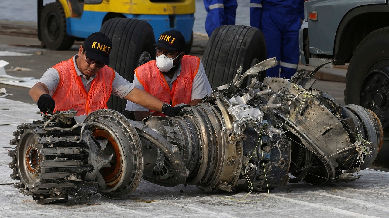 Boeing issues safety guidelines after horror Lion Air crash SBS News
