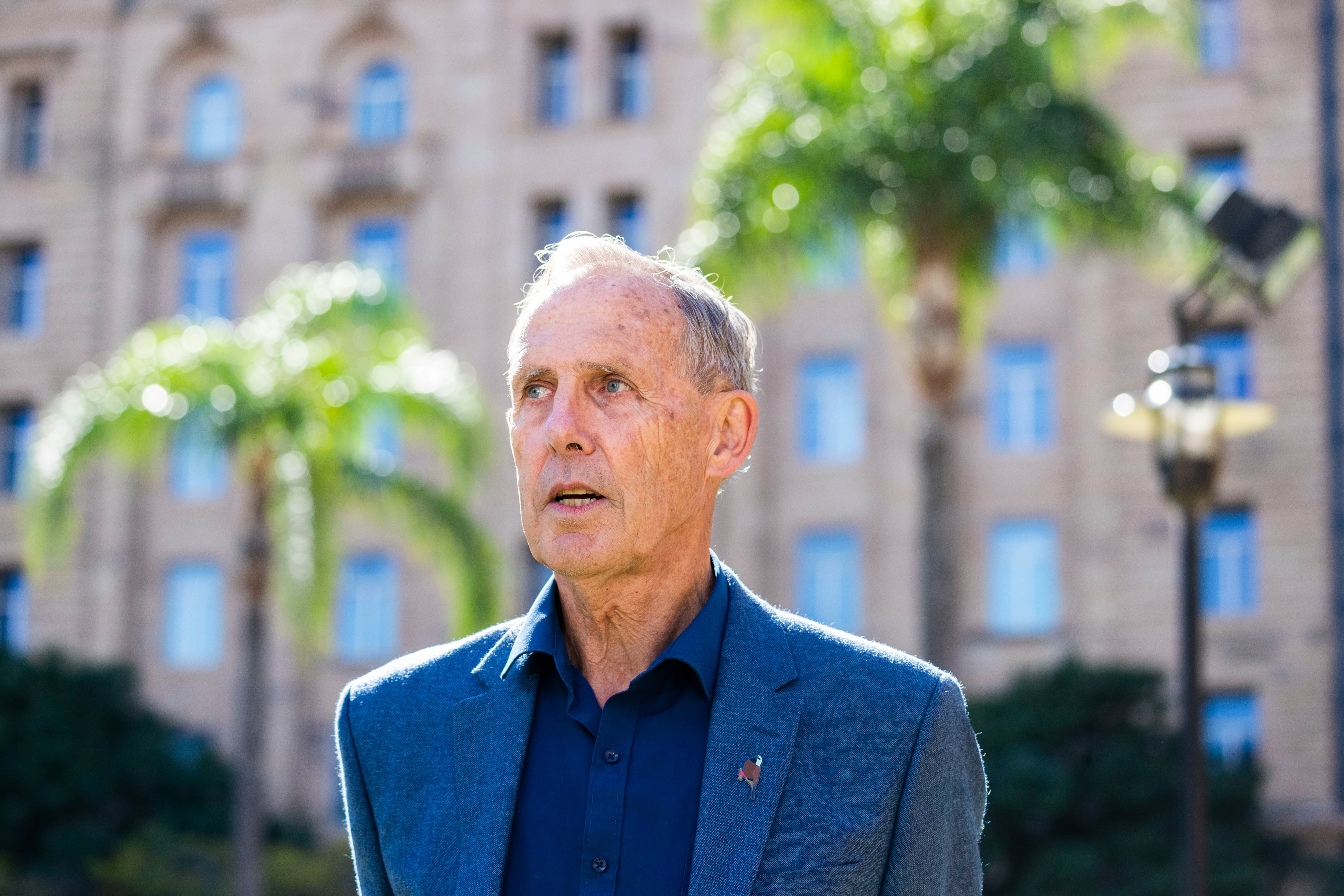 Bob Brown calls for 'moderation' on renewable energy proposals | SBS News