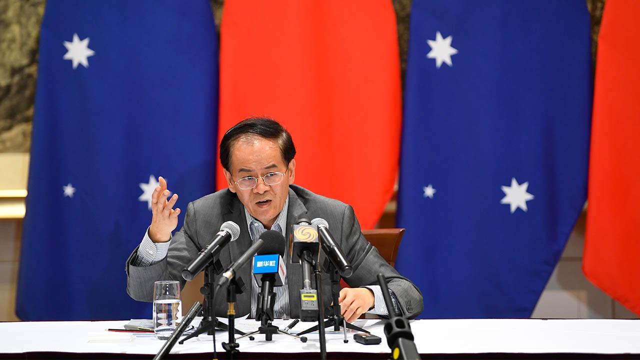 Canberra gọi, Bắc Kinh không nghe: Úc oằn mình dưới đòn sấm sét, Trung Quốc nắn gân cả thế giới? - Ảnh 2.