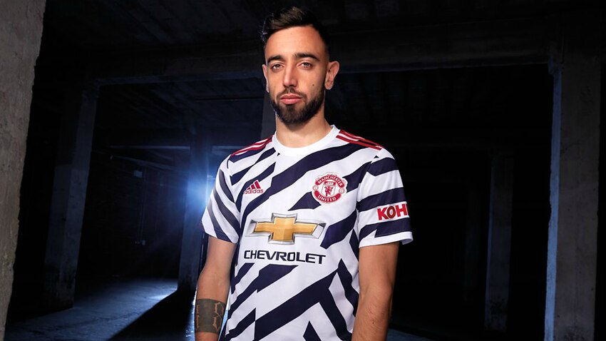 Man United release extravagant 'zebra' kit | The World Game