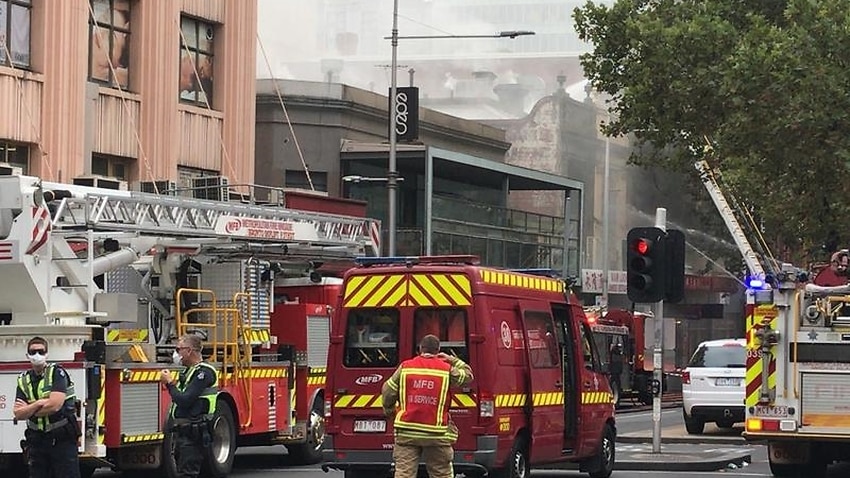 Dozens of firefighters on scene to put out Melbourne CBD fire | SBS News