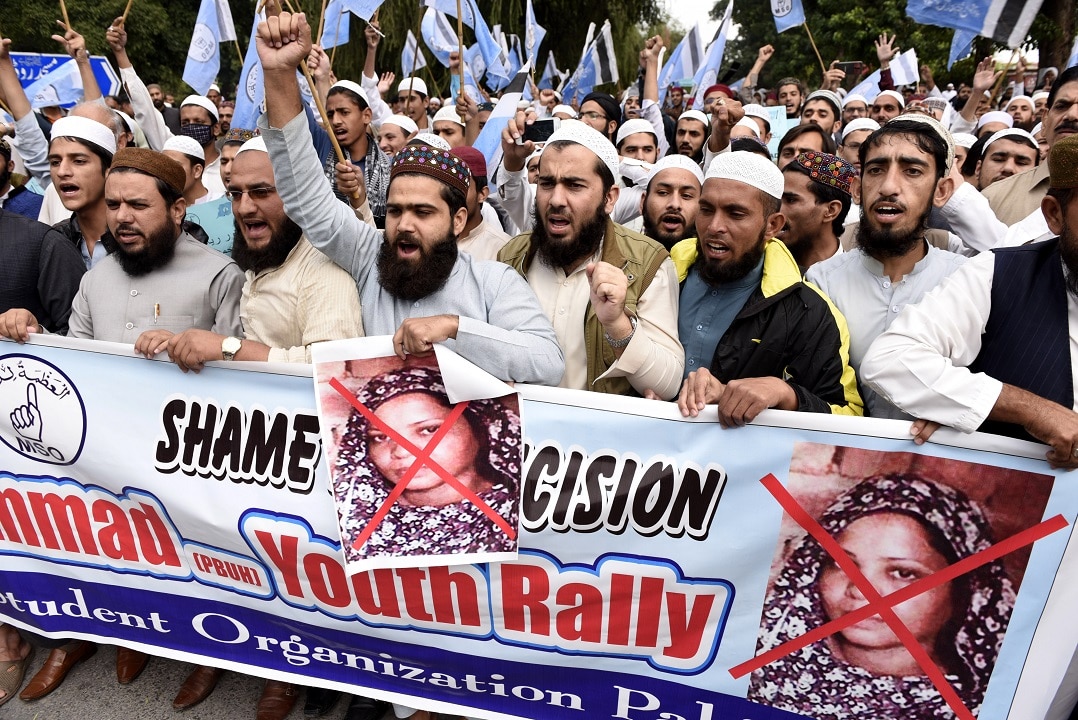 Supporters of Islamic political parties are protesting for the second day in a row, after the Supreme Court acquitted a Christian accused of blasphemy.