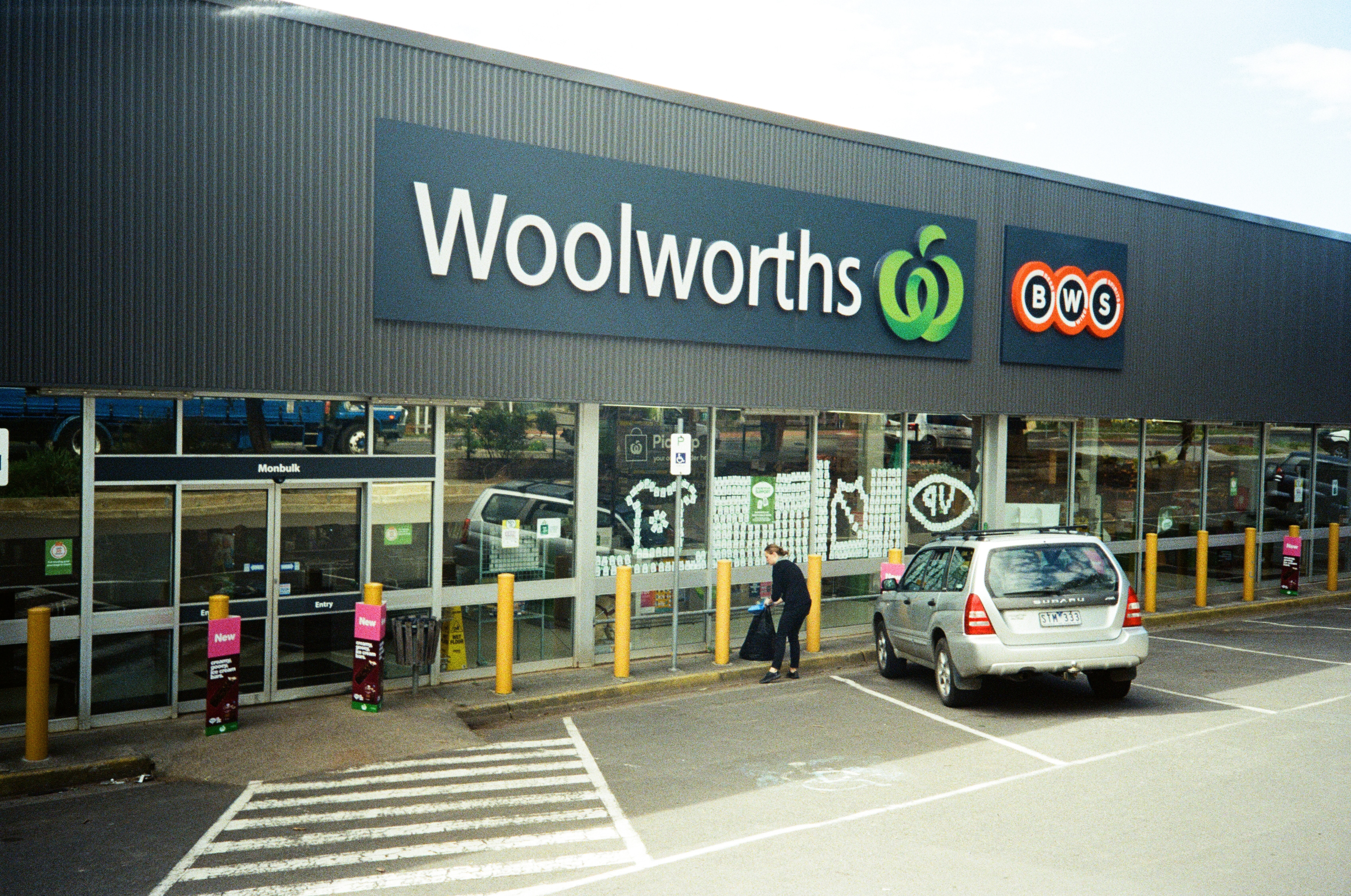 Woolworths says it underpaid 5,700 staff by as much as $300 million over nine years.
