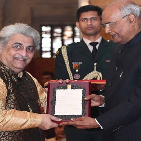 Renowned Gujarati singer and composer Ashit Desai was honoured with the Sangeet Natak Academy Award 2017 by the President of India, Ran Nath Kovind. 