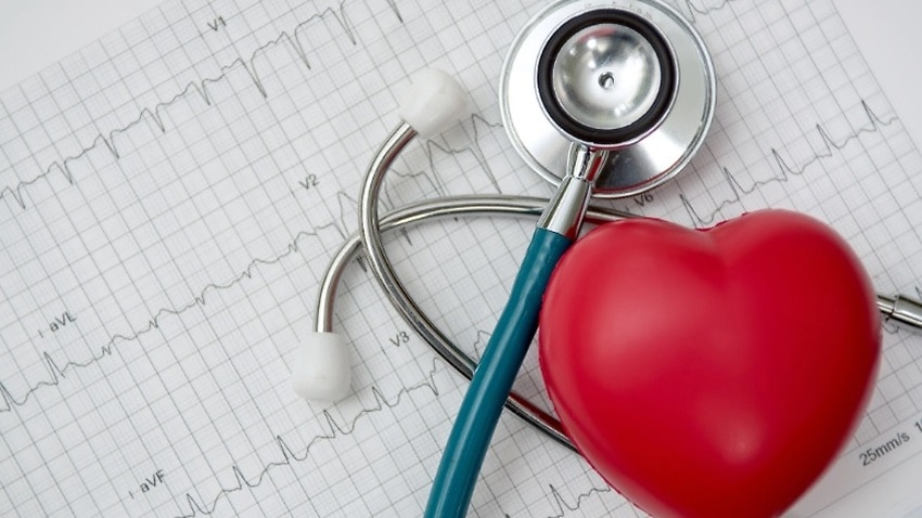 kalp ve felç sağlık kontrolü sembolü