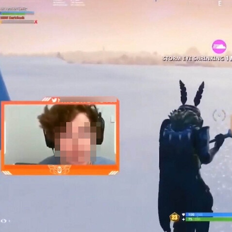fortnite gamer accused of live streaming domestic violence assault granted bail - fortnite violence