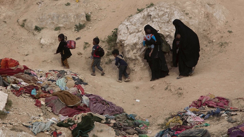 Image for read more article 'Hundreds of Syrian women and children evacuated from Al-Hol camp'