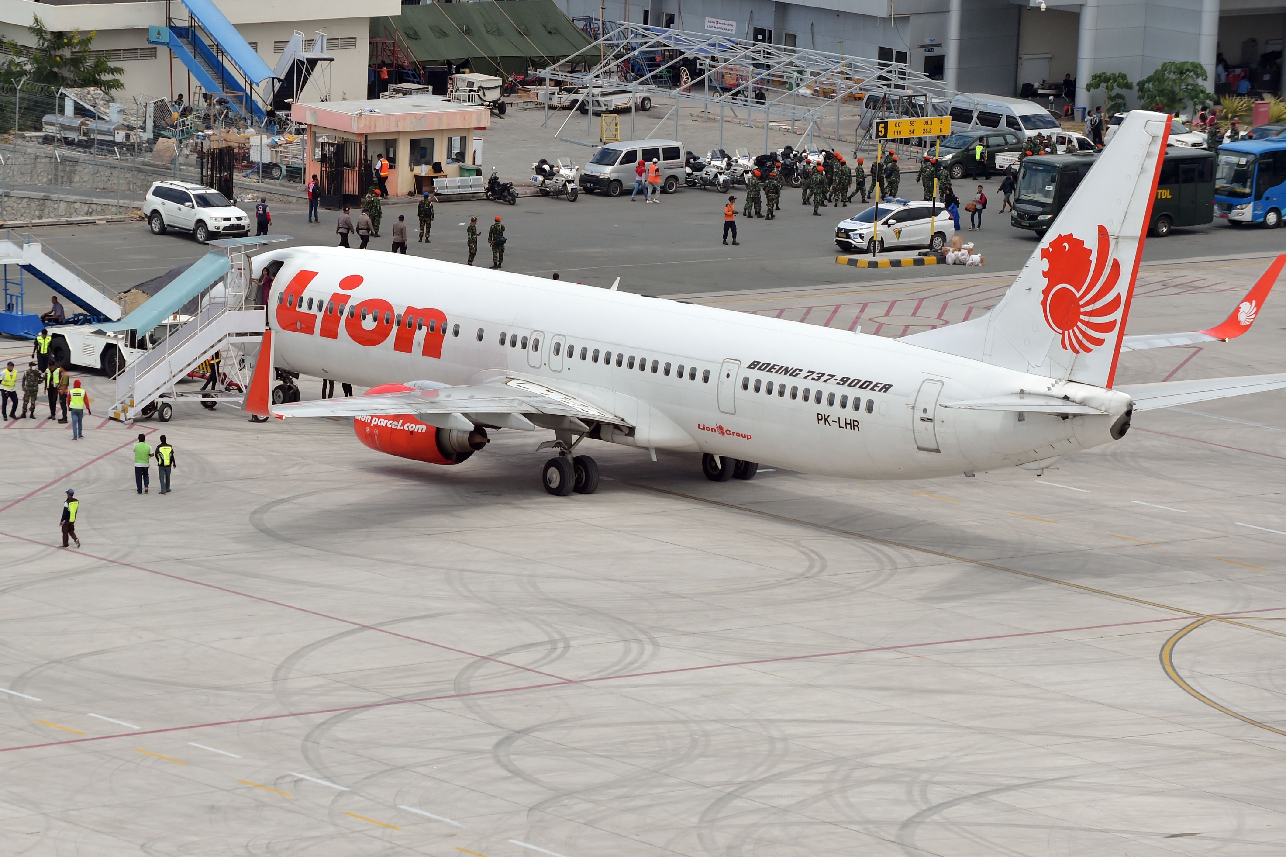 Lion Air crash: Why did a brand new plane plummet into the ...
