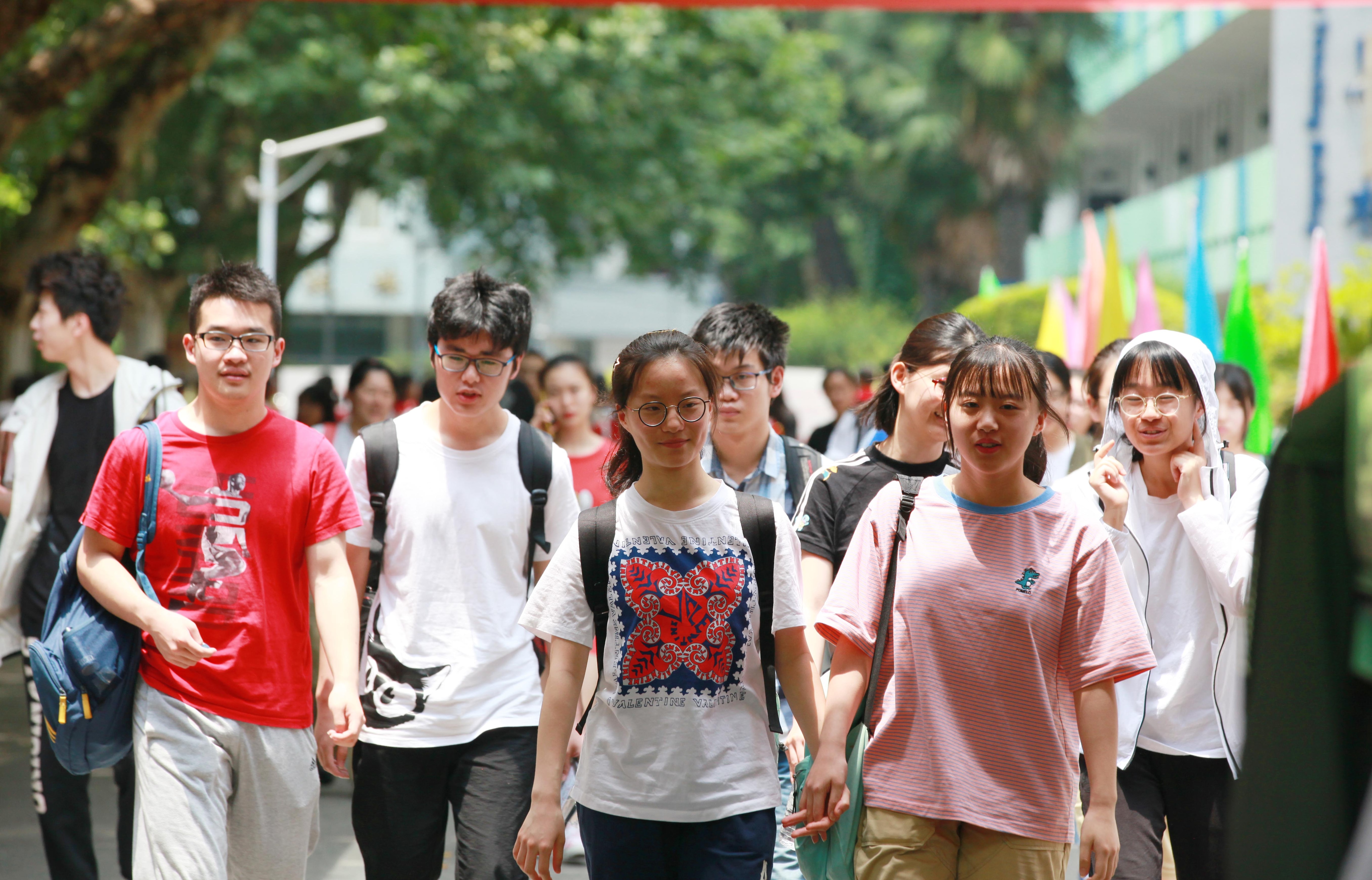 In primary school, Chinese children are encouraged to join a 130 million-strong youth organisation controlled by the CCP. 2019 National College Entrance Exam