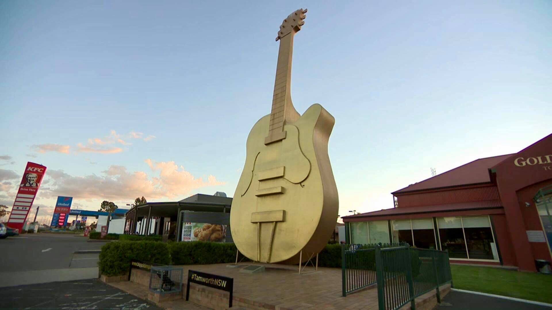 Tamworth, part of the New England electorate, is home to Australian country music and the Big Golden Guitar.