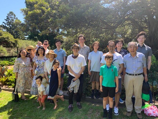Yasuyo Narushima's family photo, taken at the Hyde Park in Sydney.