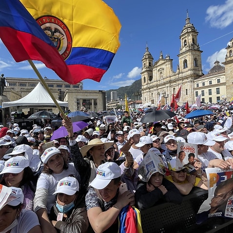 Seguidores de la coalición de izquierda Pacto Histórico asisten a la ceremonia de clausura de la campaña del candidato a la presidencia Gustavo Petro, en Bogotá, Colombia, el 22 de mayo de 2022.