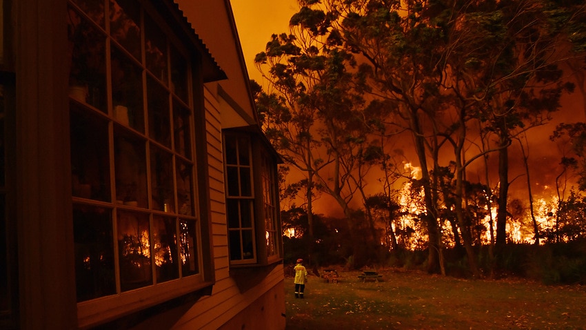 Image for read more article 'Australia's 'Black Summer' bushfires 'not a one-off event', royal commission hears'