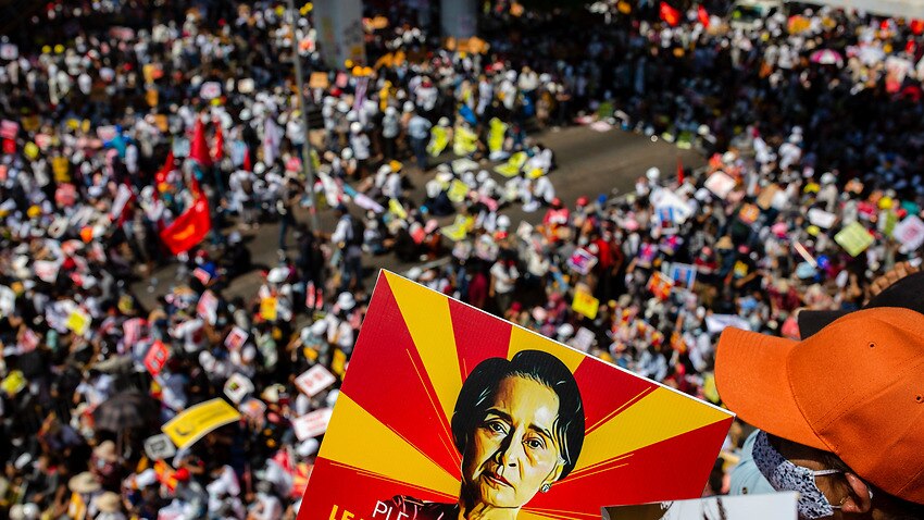 Image for read more article 'Myanmar demonstrators turn out in biggest numbers since troop deployment'