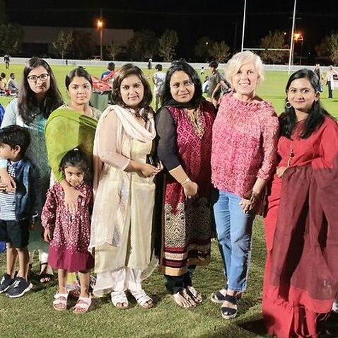 Mrs Dugald, the wife of Mr Dugald Saunders MP, with Bangladesh Community in the Dubbo’s Cross Cultural Carnival on 6 April 2019.