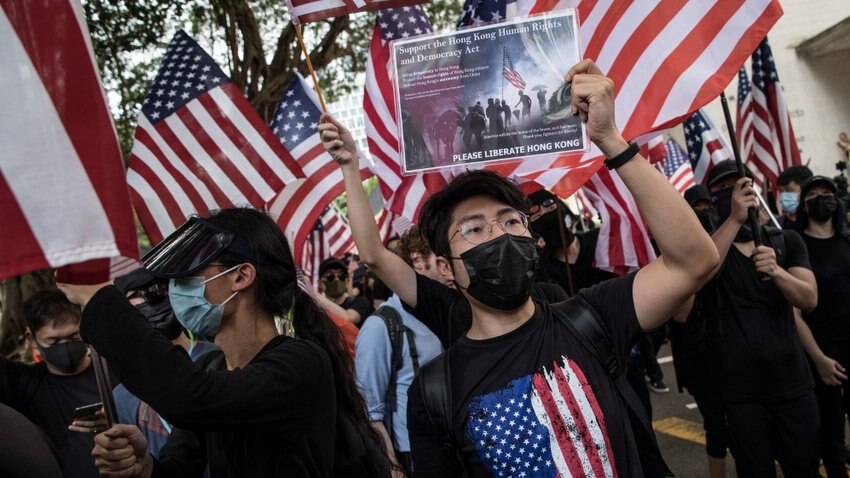 Protesters want the Hong Kong Human Rights and Democracy Act to be passed by the US Congress