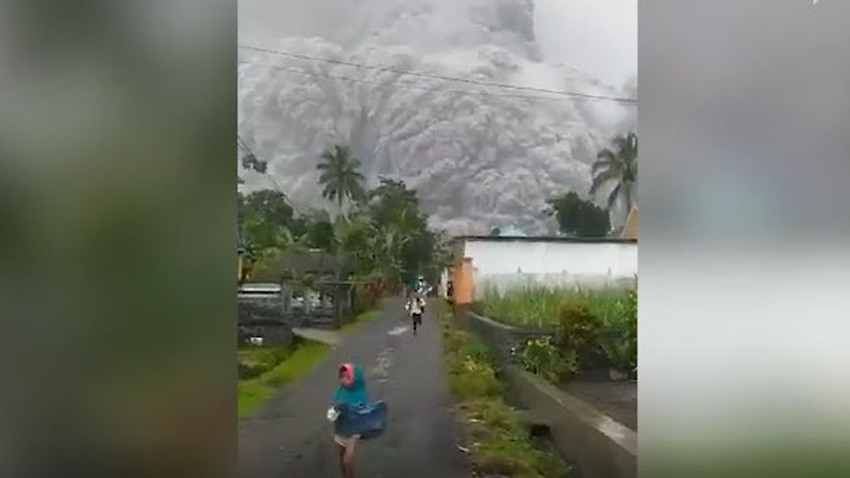 The eruption of the biggest mountain on the island of Java caught locals by surprise on Saturday, sending thousands fleeing.