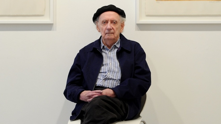 Award-winning artist Charles Blackman dies aged 90 | SBS News
