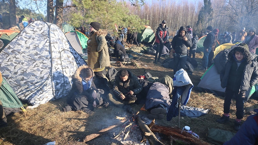 Zdjęcie, aby przeczytać więcej artykułów „Białoruś oskarżony o taktykę imigracyjną w stylu gangów w miarę pogłębiania się kryzysu granicznego”