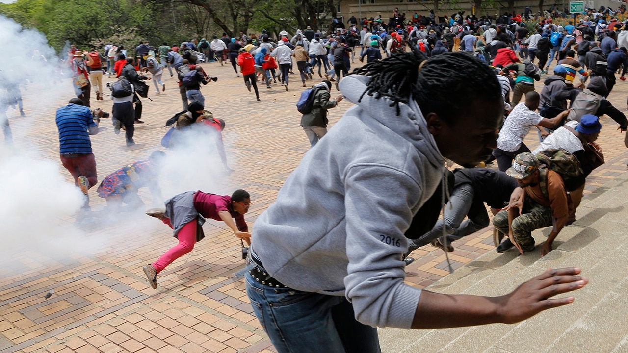 Police and students clash in Johannesburg at university protest SBS News