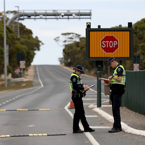 South Australian Police stopping vehicles near the SA border 5kms east of Pinnaroo, South Australia