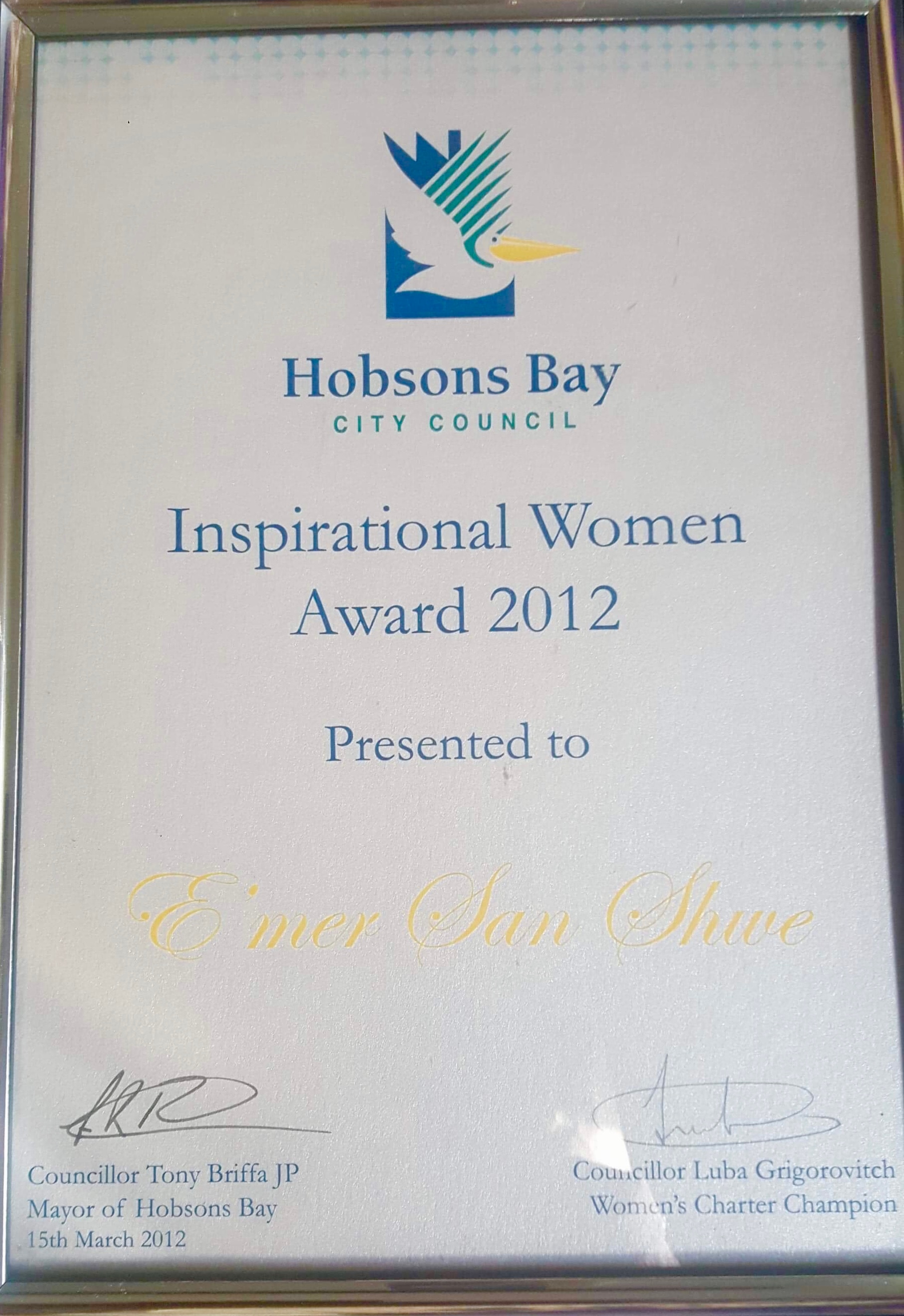 E'mer Paw San Shwe, a volunteer at Multilink, Brisbane & Inspirational Women Award 2012