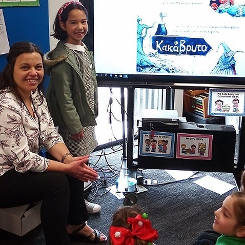 Educator Anastasia Koutsouroupa with students at the Lalor North Primary School. 
