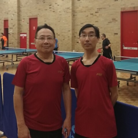 James Wong（左）和Morgan Ng（右）共同经营Cherrybrook乒乓球俱乐部