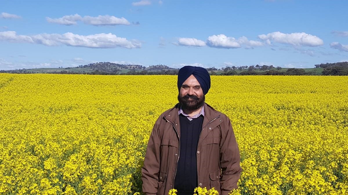 Dr Dhammu is involved in the agriculture research in Western Australia for the last twenty years.