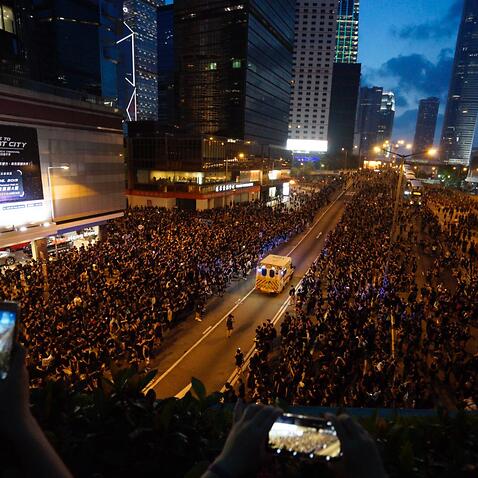Huge turnout on Sunday (16Jun2019) again. Carrie Lam apologized through press release at night. (Facebook/@hkcnews)