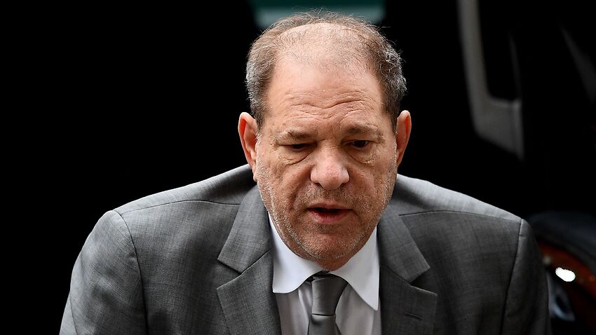 Jury selected for disgraced Hollywood mogul Harvey Weinstein’s rape trial | SBS News