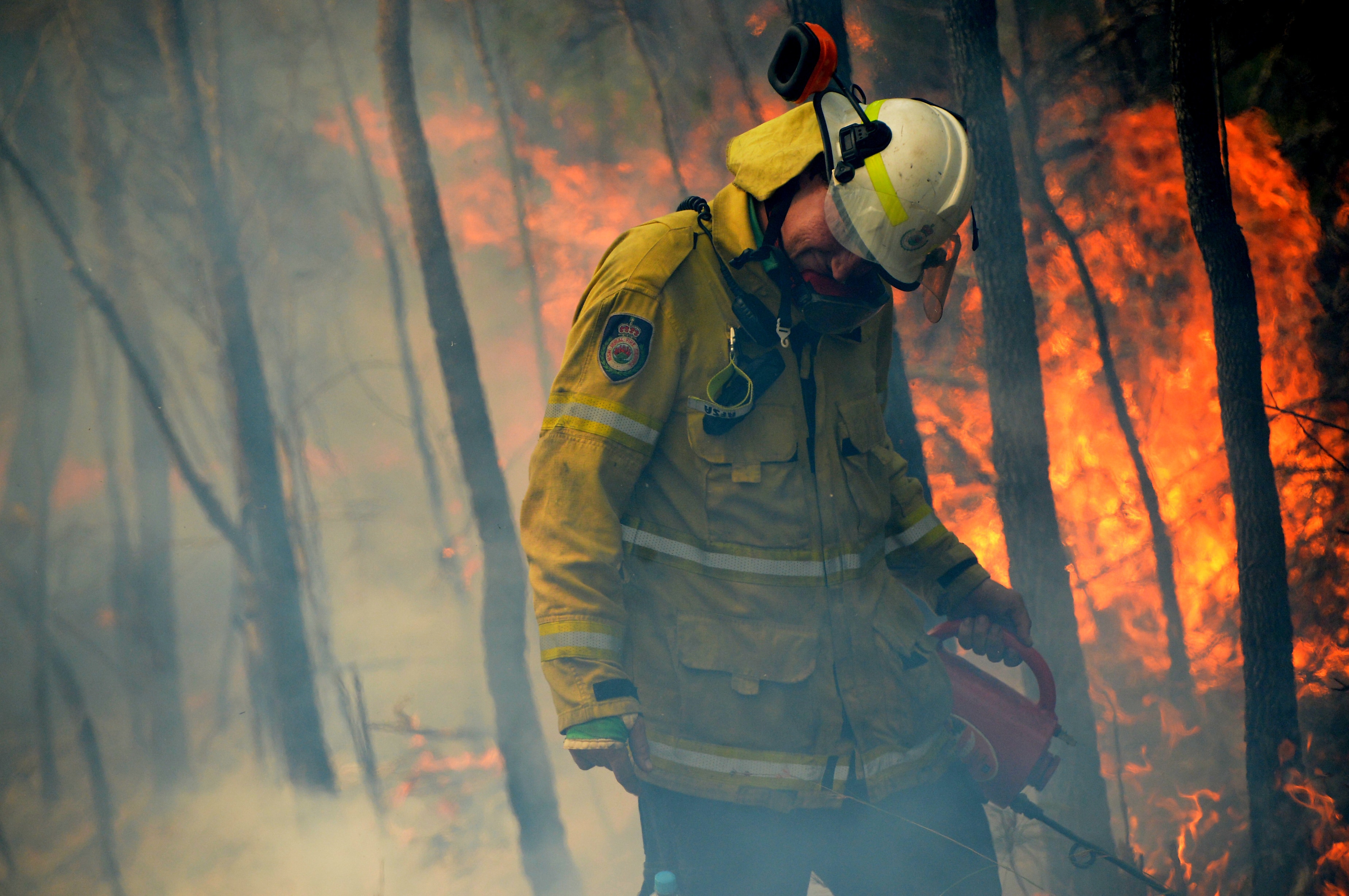 The report warns that bushfires could contribute to more than 1000 deaths in the next 10 years. 