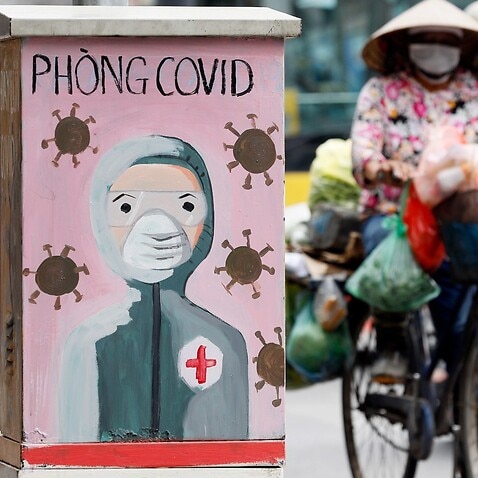 Around 16 electrical boxes in Hai Ba Trung district were painted in COVID-19 themes, in order to promote hand washing and wearing face masks 