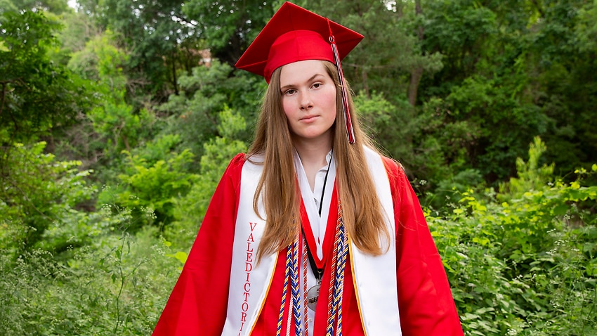 Image for read more article 'Texas valedictorian takes aim at state's 'dehumanising' new abortion law in viral graduation speech'