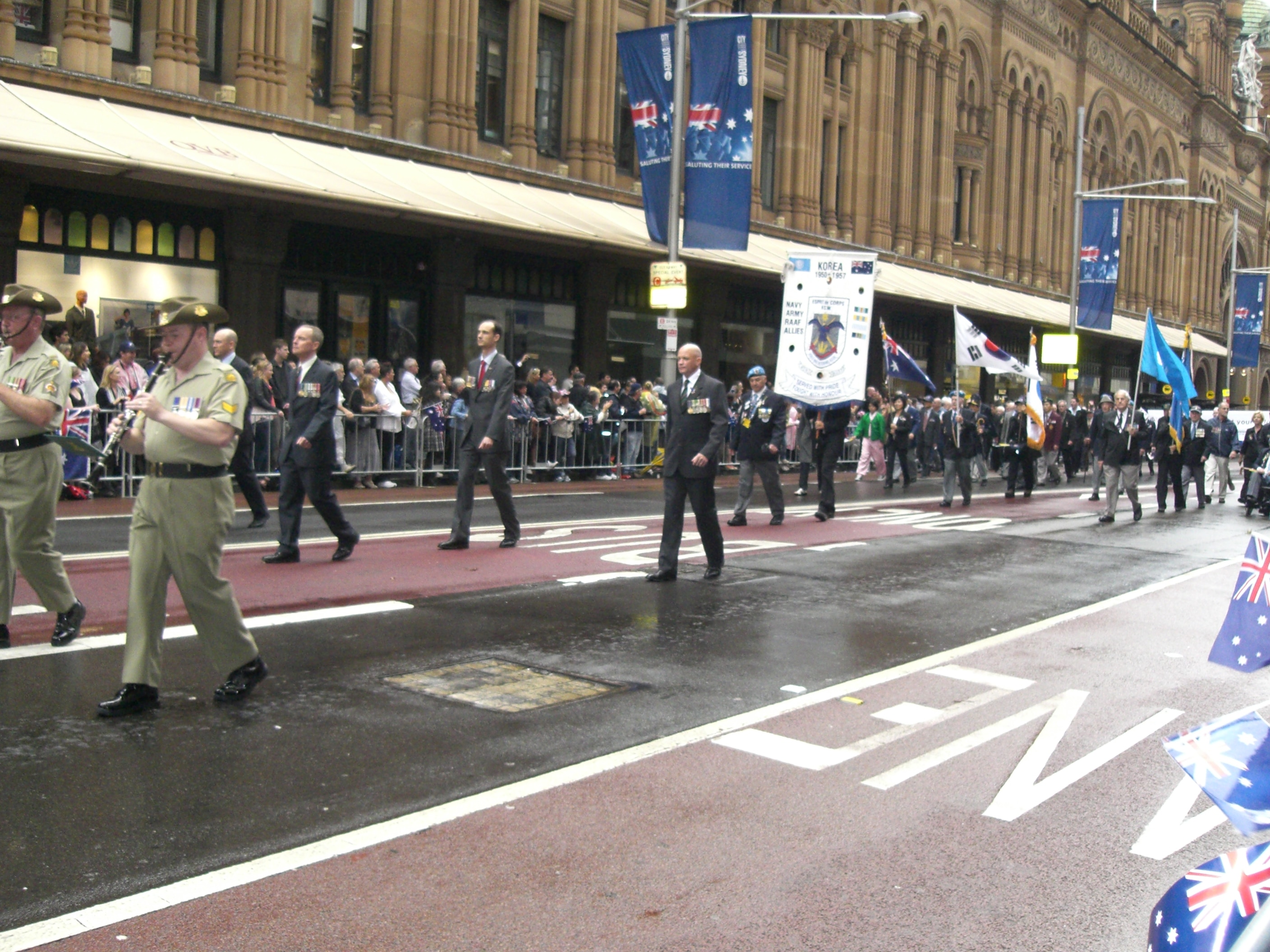 Members of the NSW Korean War Veterans Association marching on ANZAC day in 2010