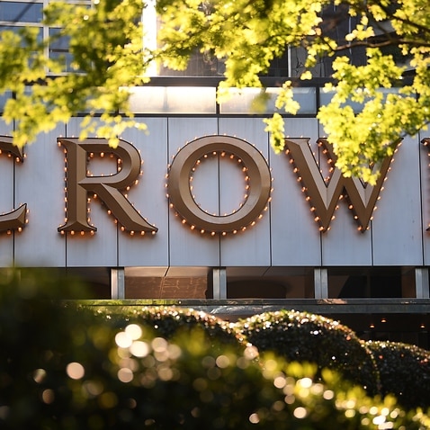 Crown Melbourne to keep its casino license. 