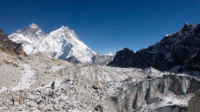 Shock images reveal Himalayan ice shrink | SBS News