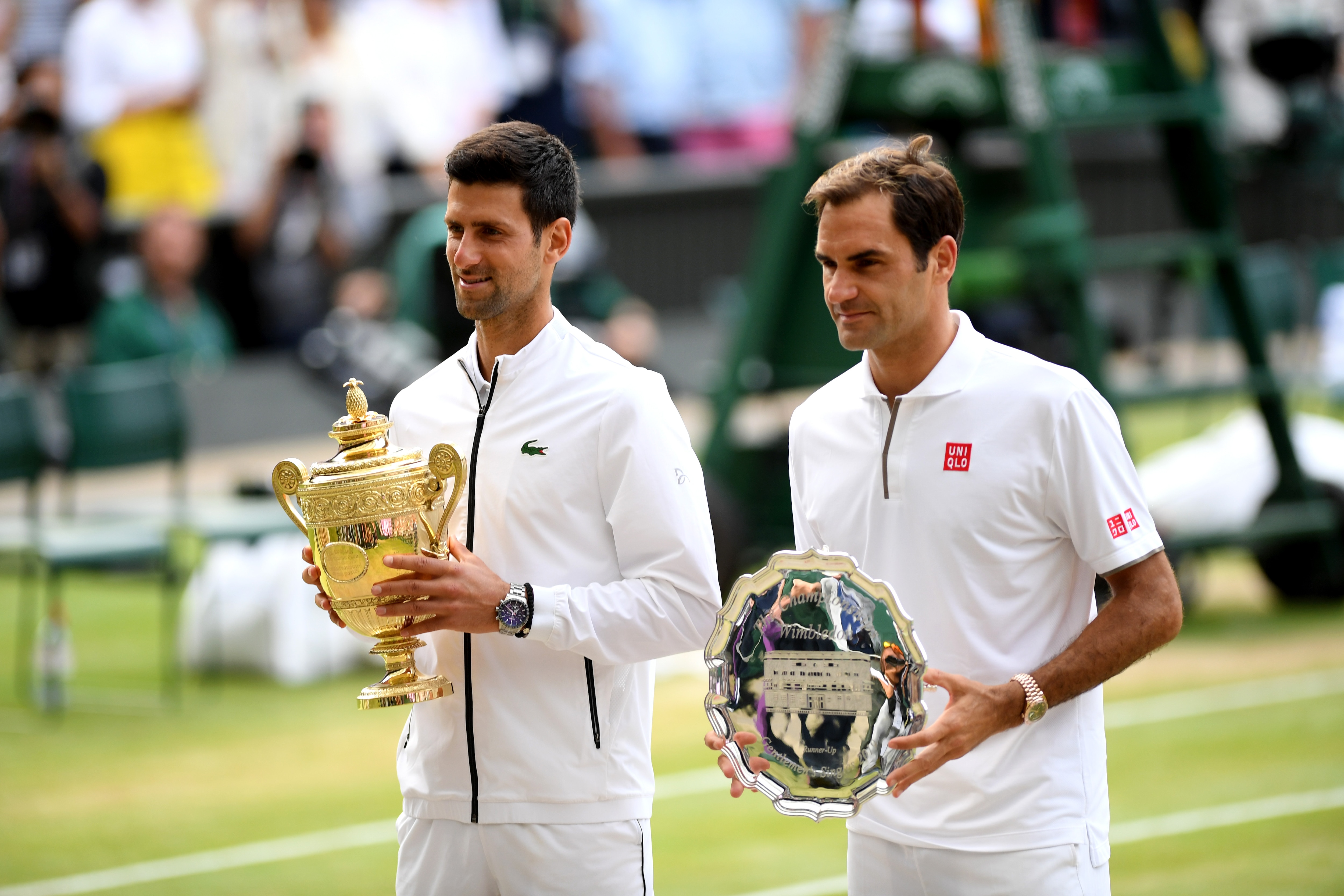 Novak Djokovic beats Roger Federer in thrilling Wimbledon ...