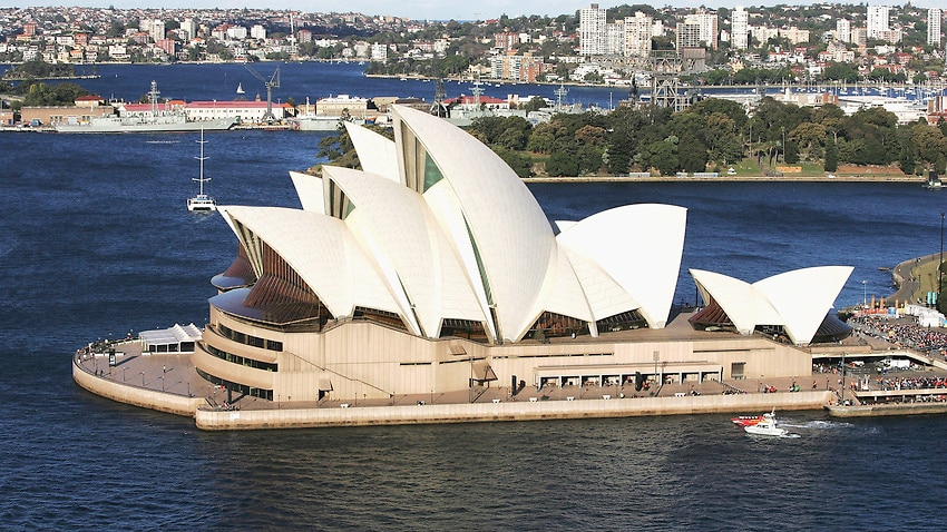 Rising sea levels 'could put Sydney Opera House underwater' | SBS News