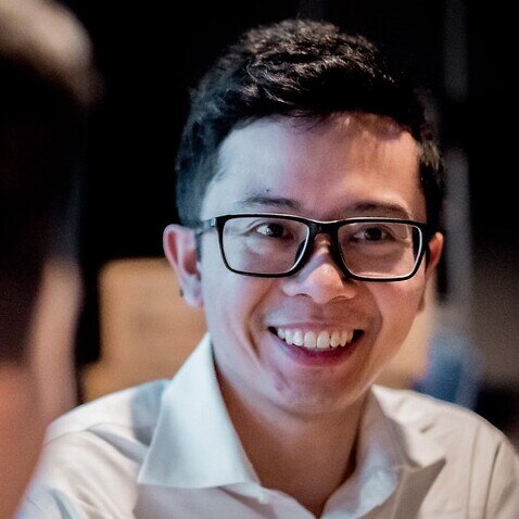 Simon Ho obtained his JD degree at the University of Melbourne.