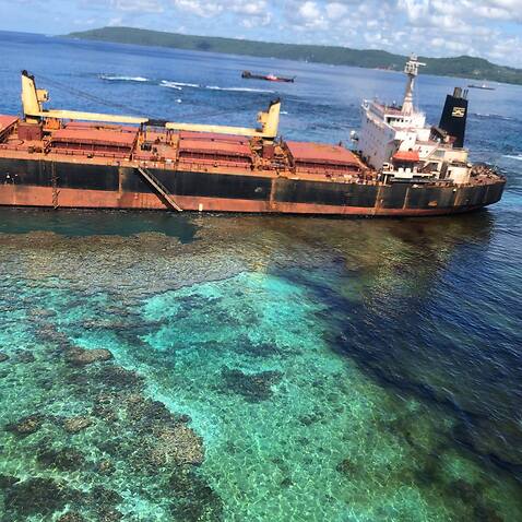 Oil spill from the Solomon Trader after running aground in Rennell, Solomon Islands 