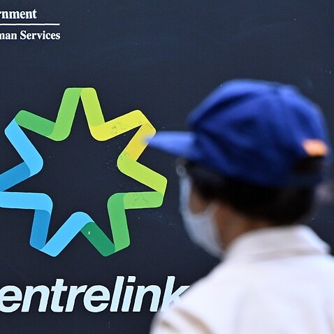 New residents to wait longer for Centrelink payments 