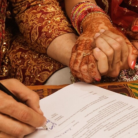 Indian wedding, marriage certificate, signing documents